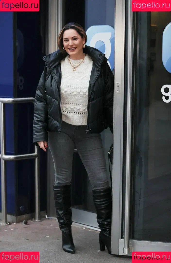 IAMKELLYBROOK / Kelly Brook / iamkb Onlyfans Photo Gallery 