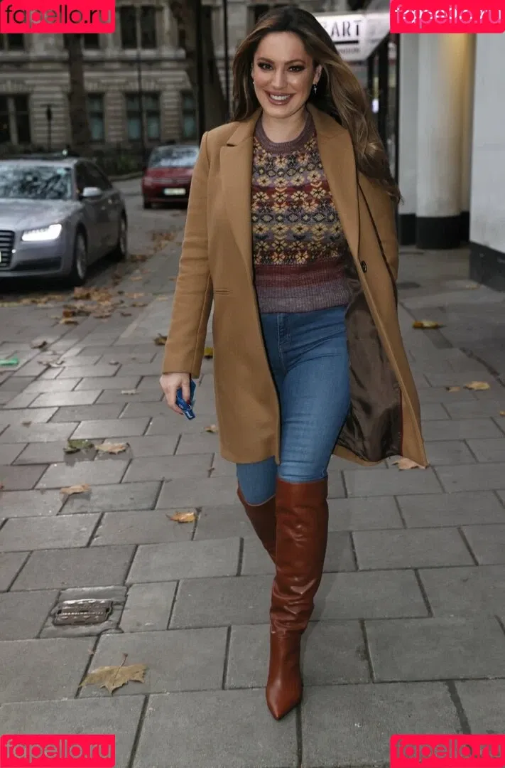 IAMKELLYBROOK / Kelly Brook / iamkb Onlyfans Photo Gallery 