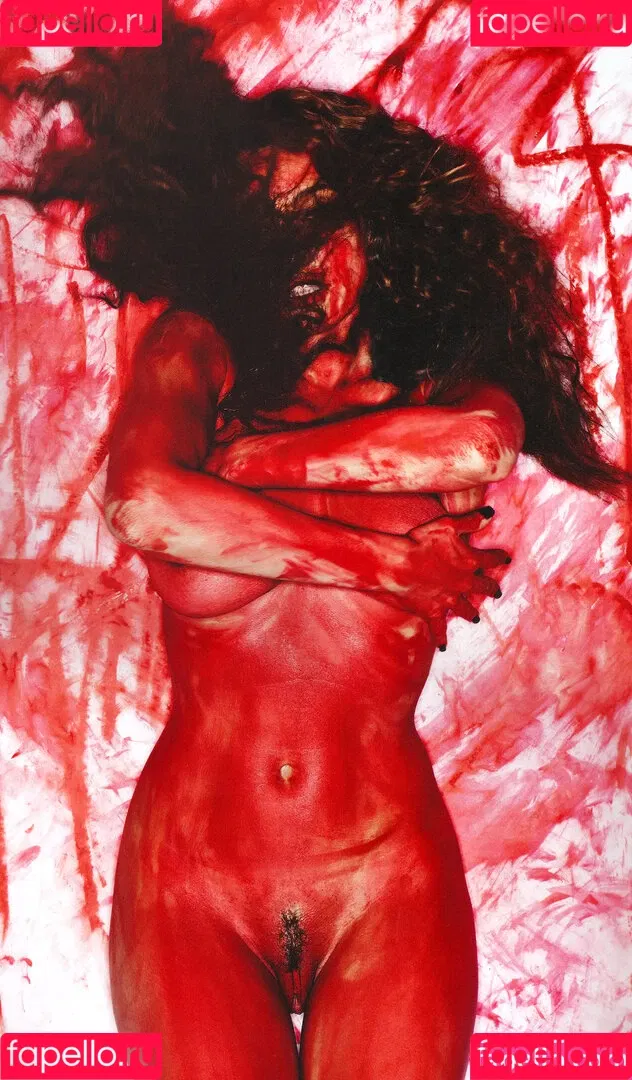 IAMKELLYBROOK / Kelly Brook / iamkb Onlyfans Photo Gallery 