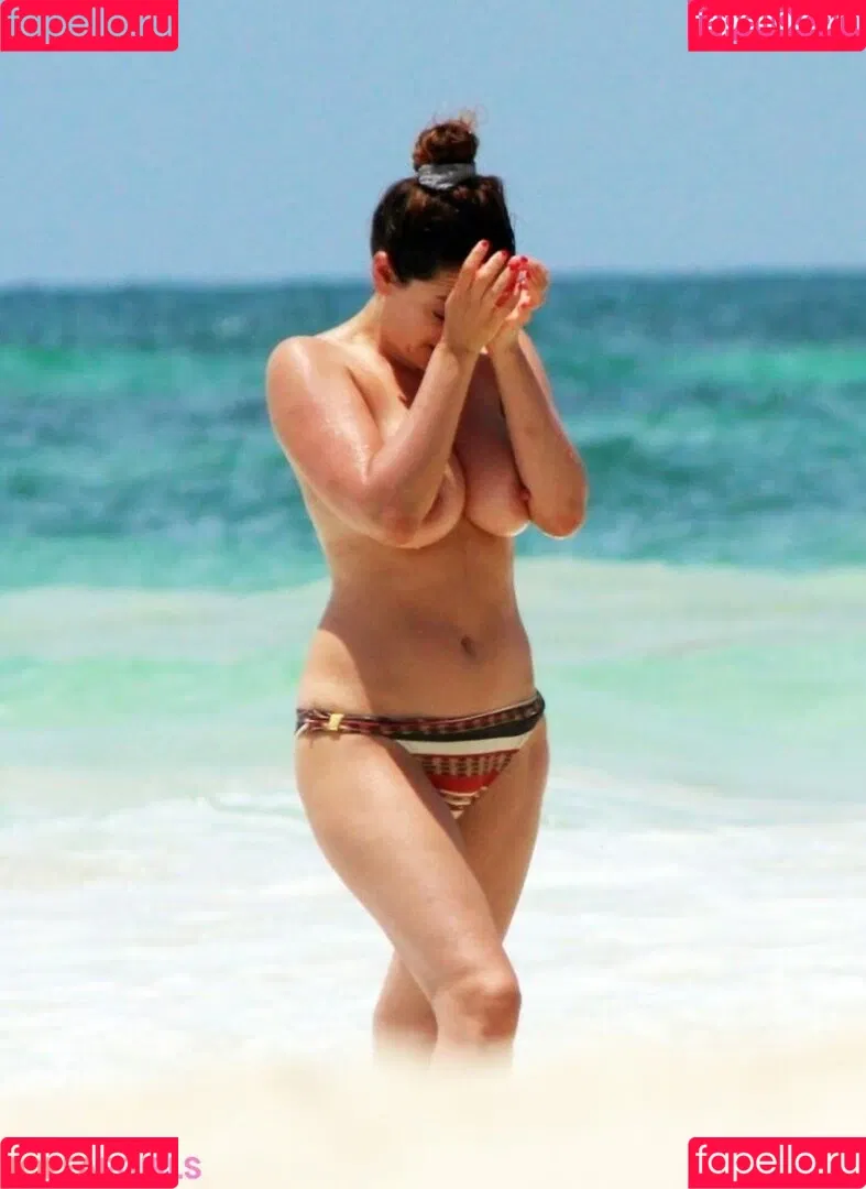 IAMKELLYBROOK / Kelly Brook / iamkb Onlyfans Photo Gallery 