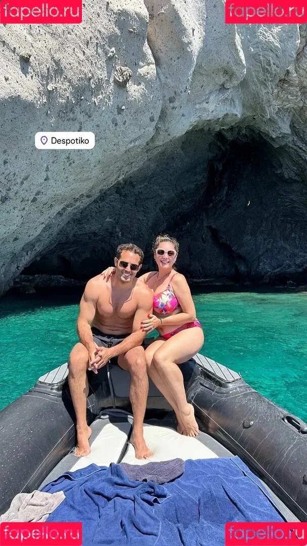 IAMKELLYBROOK / Kelly Brook / iamkb Onlyfans Photo Gallery 