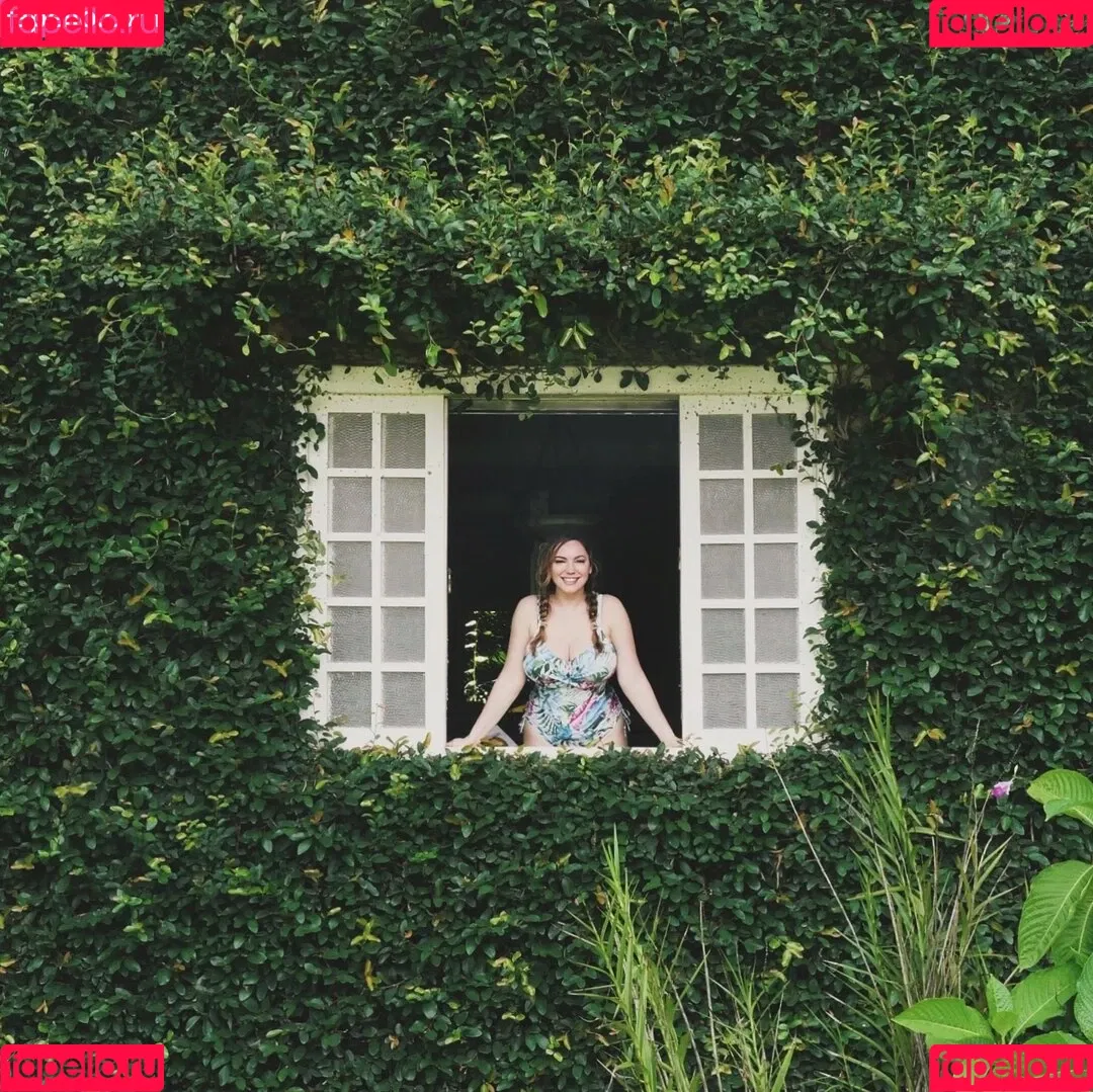 IAMKELLYBROOK / Kelly Brook / iamkb Onlyfans Photo Gallery 