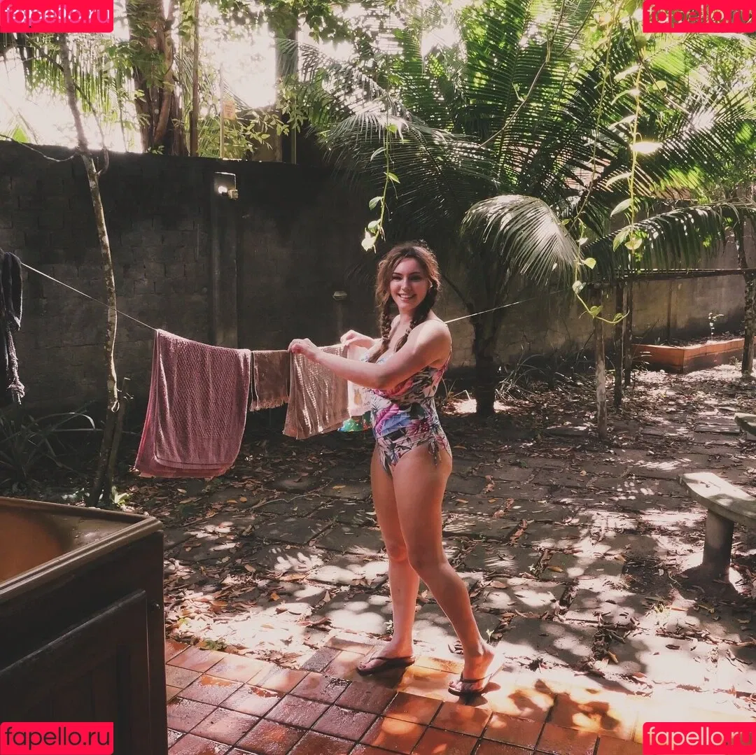 IAMKELLYBROOK / Kelly Brook / iamkb Onlyfans Photo Gallery 