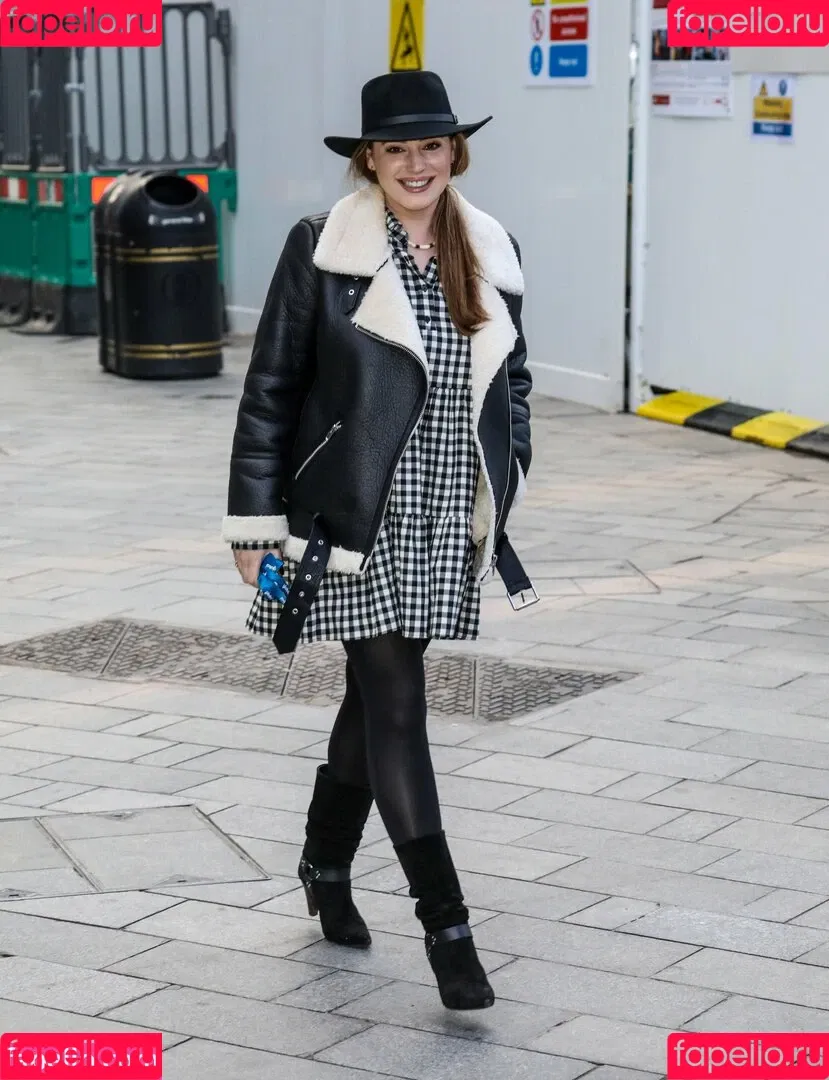 IAMKELLYBROOK / Kelly Brook / iamkb Onlyfans Photo Gallery 