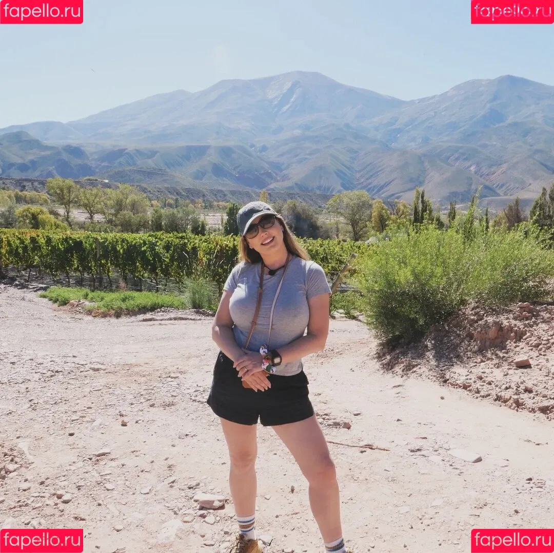 IAMKELLYBROOK / Kelly Brook / iamkb Onlyfans Photo Gallery 