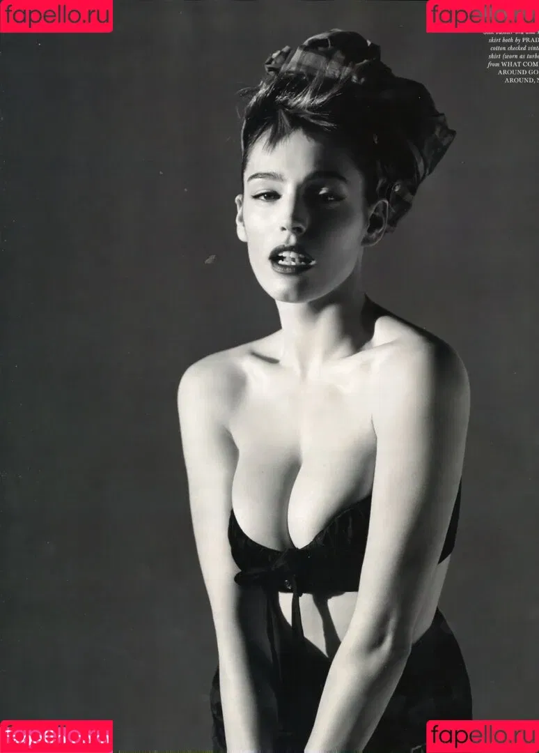 IAMKELLYBROOK / Kelly Brook / iamkb Onlyfans Photo Gallery 