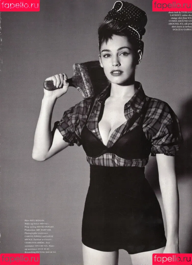 IAMKELLYBROOK / Kelly Brook / iamkb Onlyfans Photo Gallery 