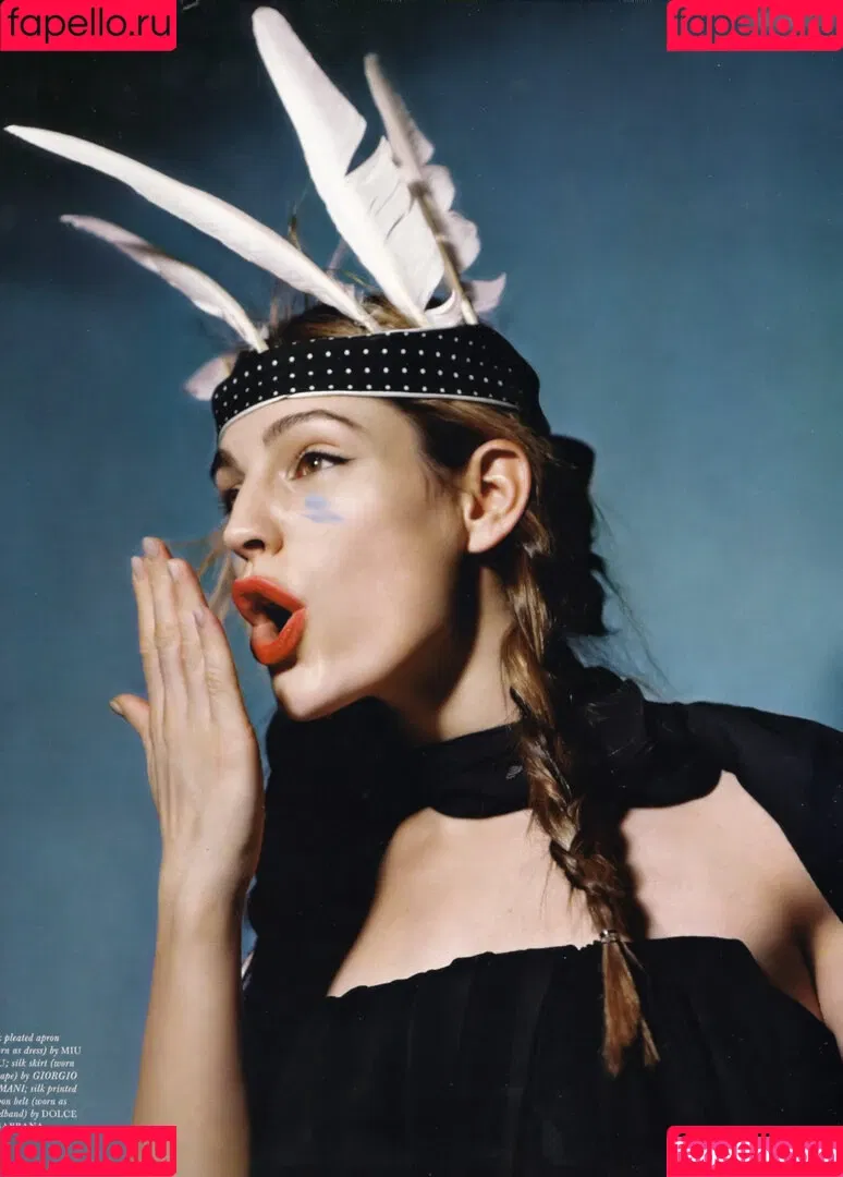 IAMKELLYBROOK / Kelly Brook / iamkb Onlyfans Photo Gallery 