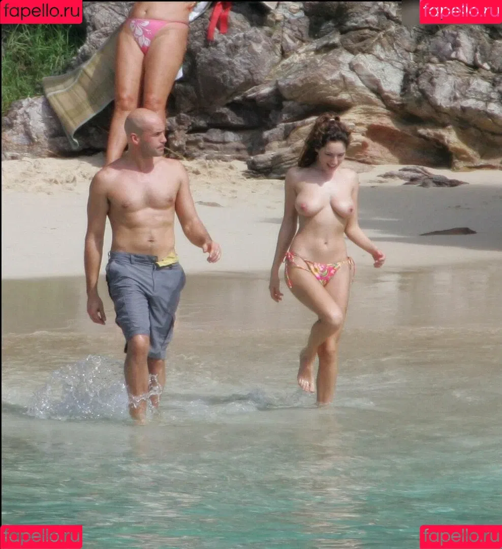 IAMKELLYBROOK / Kelly Brook / iamkb Onlyfans Photo Gallery 