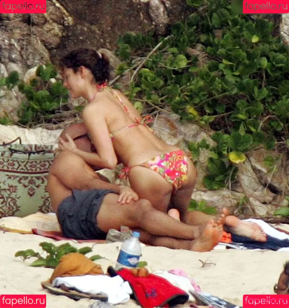 IAMKELLYBROOK / Kelly Brook / iamkb Onlyfans Photo Gallery 