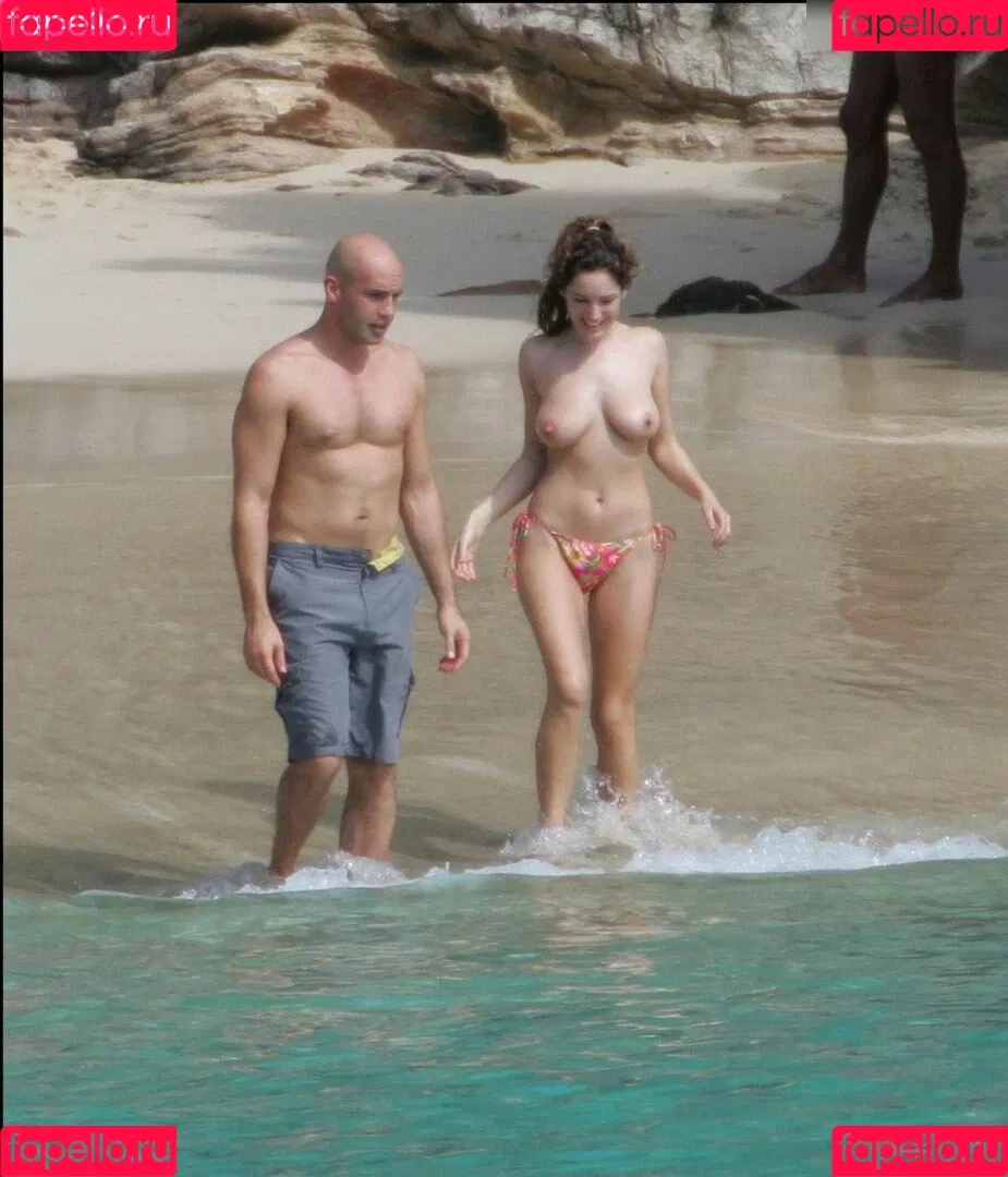 IAMKELLYBROOK / Kelly Brook / iamkb Onlyfans Photo Gallery 