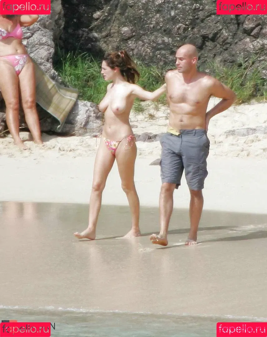 IAMKELLYBROOK / Kelly Brook / iamkb Onlyfans Photo Gallery 