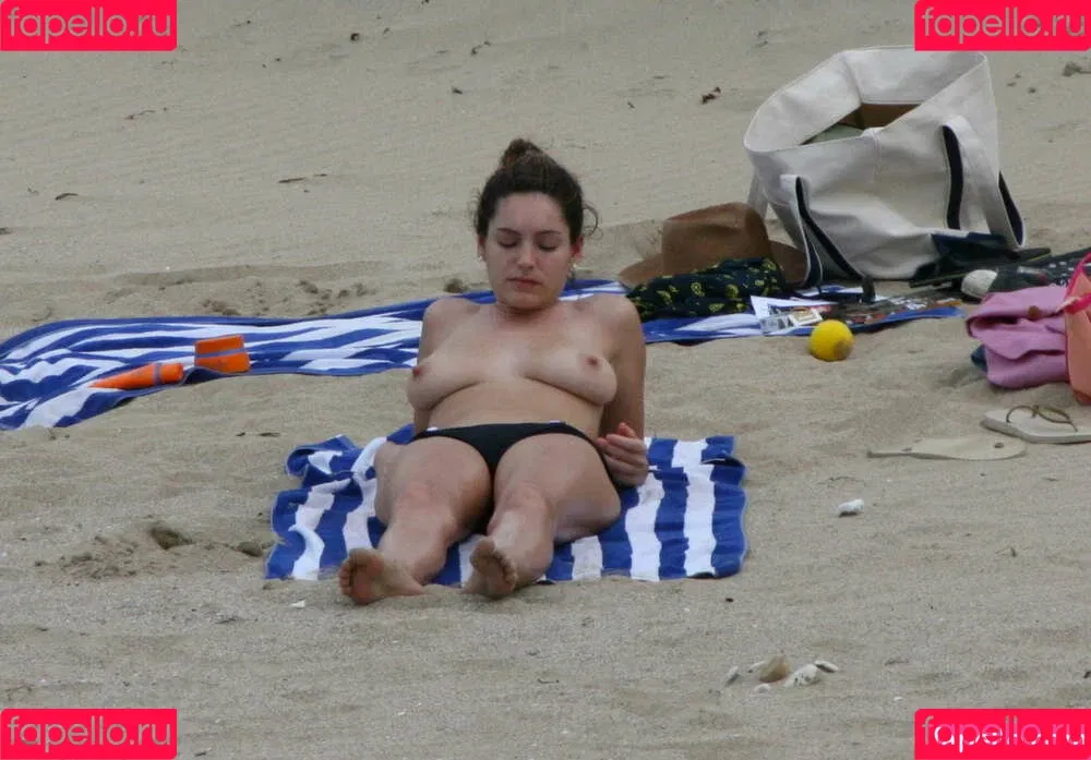 IAMKELLYBROOK / Kelly Brook / iamkb Onlyfans Photo Gallery 