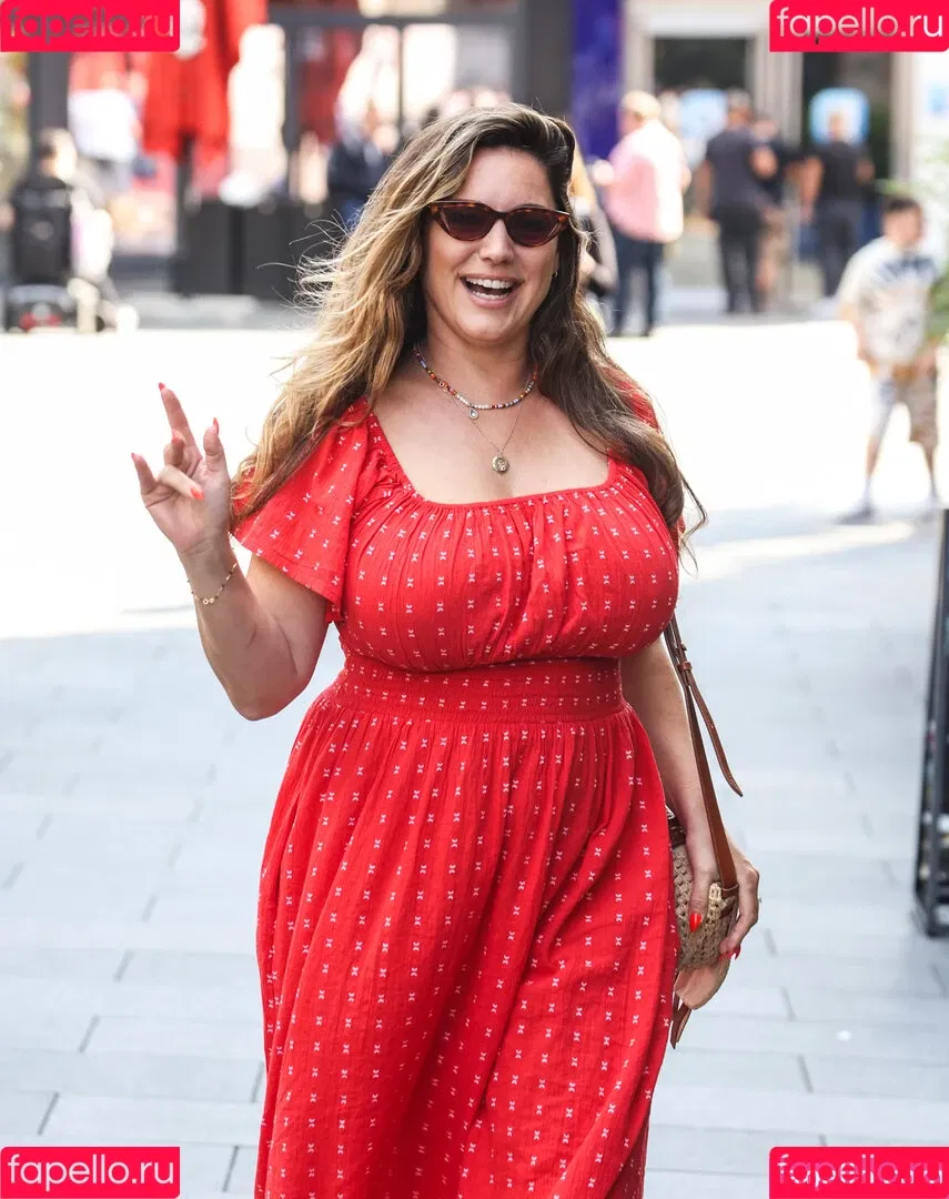 IAMKELLYBROOK / Kelly Brook / iamkb Onlyfans Photo Gallery 