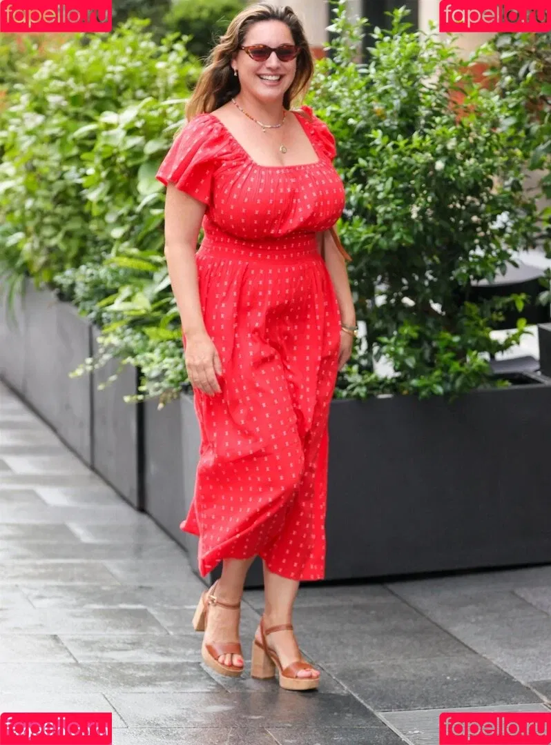 IAMKELLYBROOK / Kelly Brook / iamkb Onlyfans Photo Gallery 