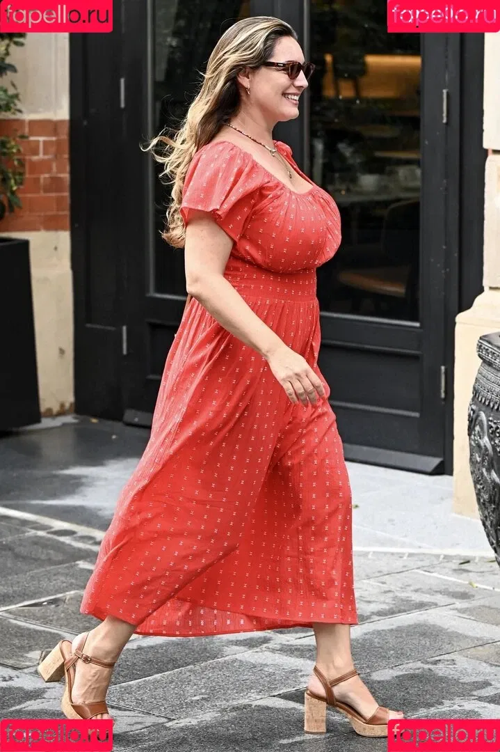 IAMKELLYBROOK / Kelly Brook / iamkb Onlyfans Photo Gallery 