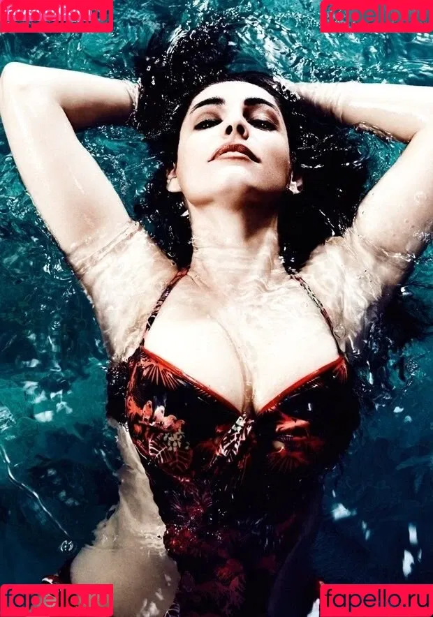 IAMKELLYBROOK / Kelly Brook / iamkb Onlyfans Photo Gallery 
