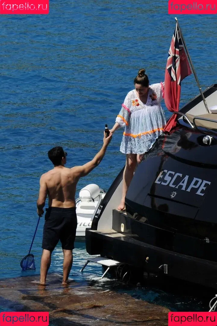 IAMKELLYBROOK / Kelly Brook / iamkb Onlyfans Photo Gallery 