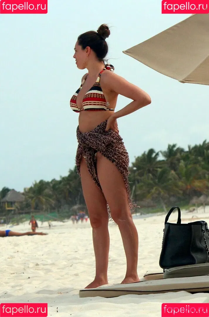 IAMKELLYBROOK / Kelly Brook / iamkb Onlyfans Photo Gallery 