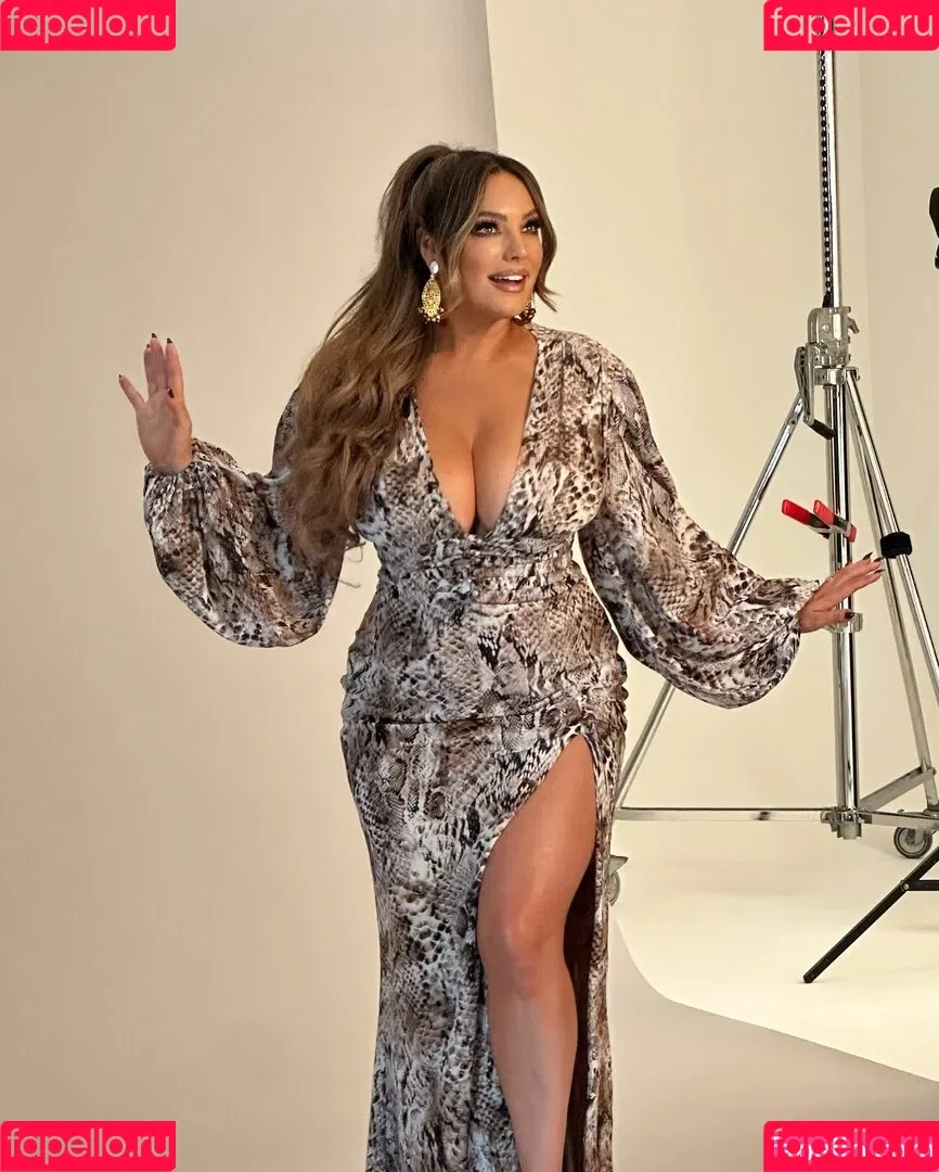 IAMKELLYBROOK / Kelly Brook / iamkb Onlyfans Photo Gallery 