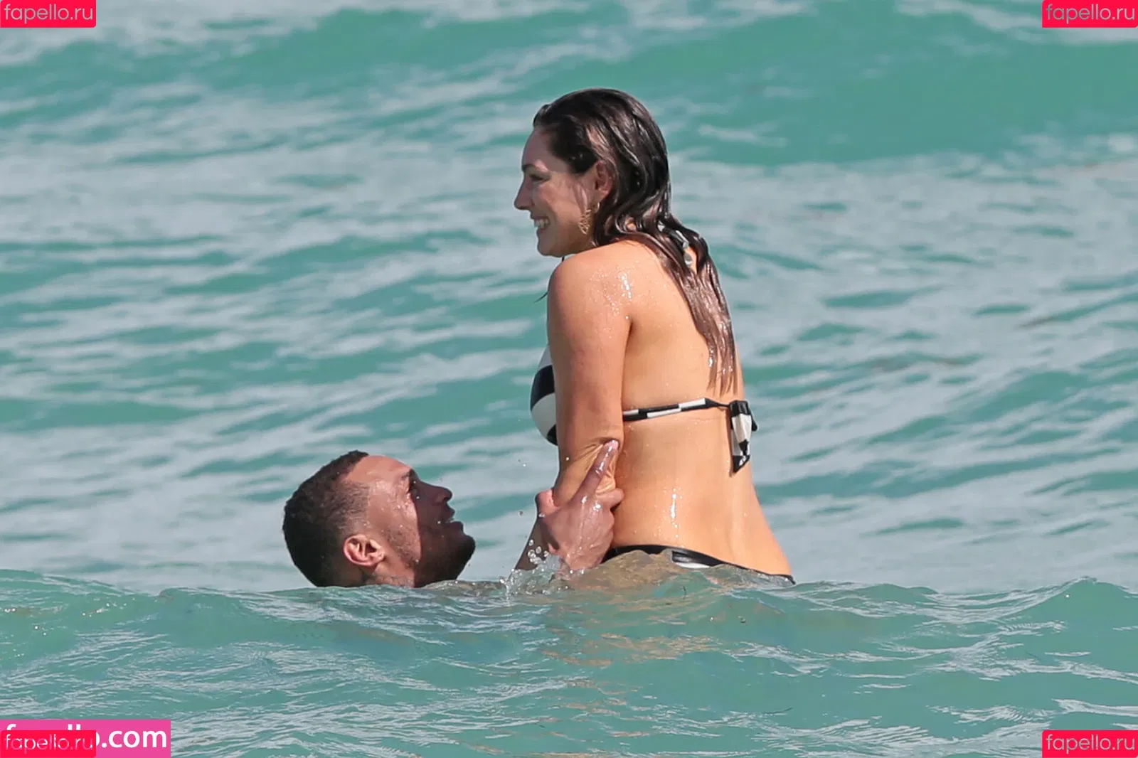 IAMKELLYBROOK / Kelly Brook / iamkb Onlyfans Photo Gallery 