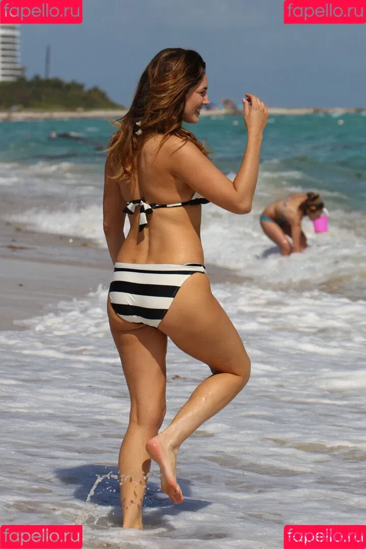 IAMKELLYBROOK / Kelly Brook / iamkb Onlyfans Photo Gallery 