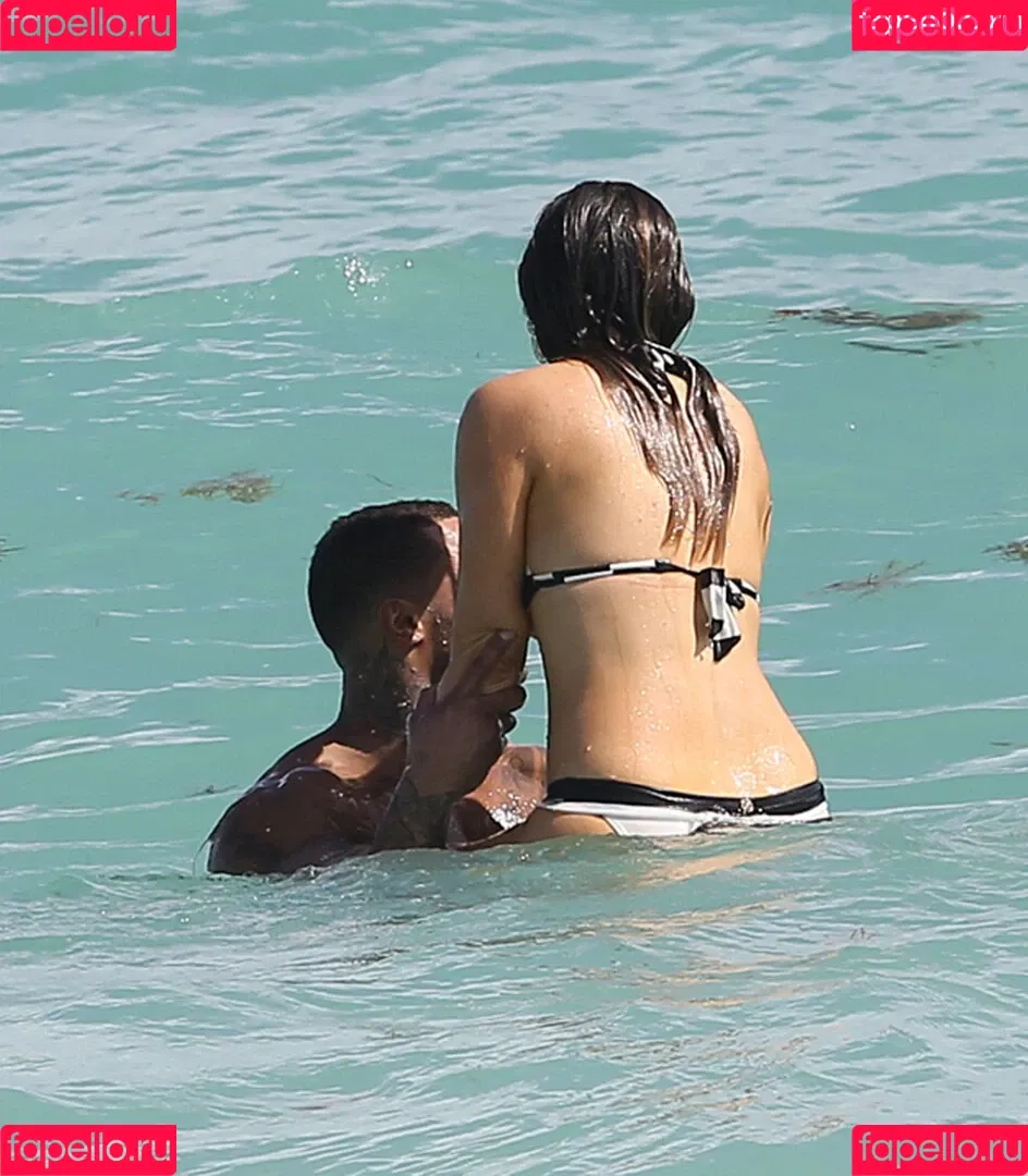 IAMKELLYBROOK / Kelly Brook / iamkb Onlyfans Photo Gallery 