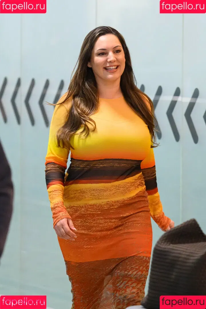 IAMKELLYBROOK / Kelly Brook / iamkb Onlyfans Photo Gallery 