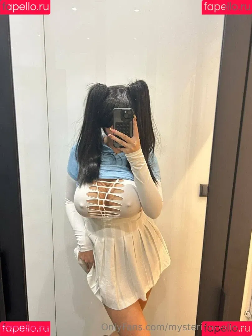 mysteriousellie / mysteriousellieee Onlyfans Photo Gallery 