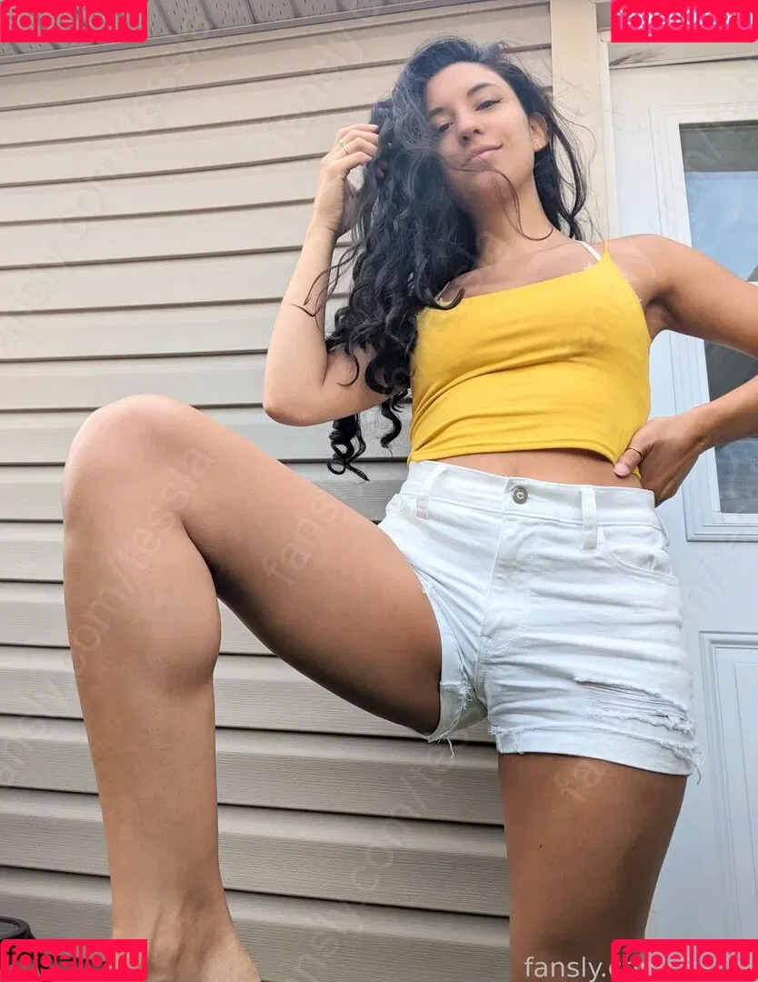 Tessla / thisistessla Onlyfans Photo Gallery 