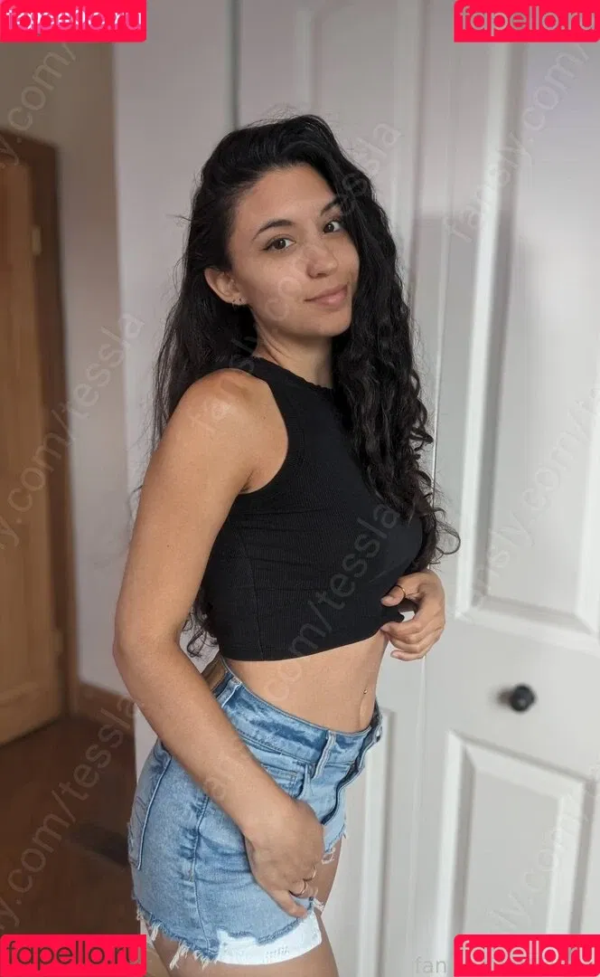 Tessla / thisistessla Onlyfans Photo Gallery 