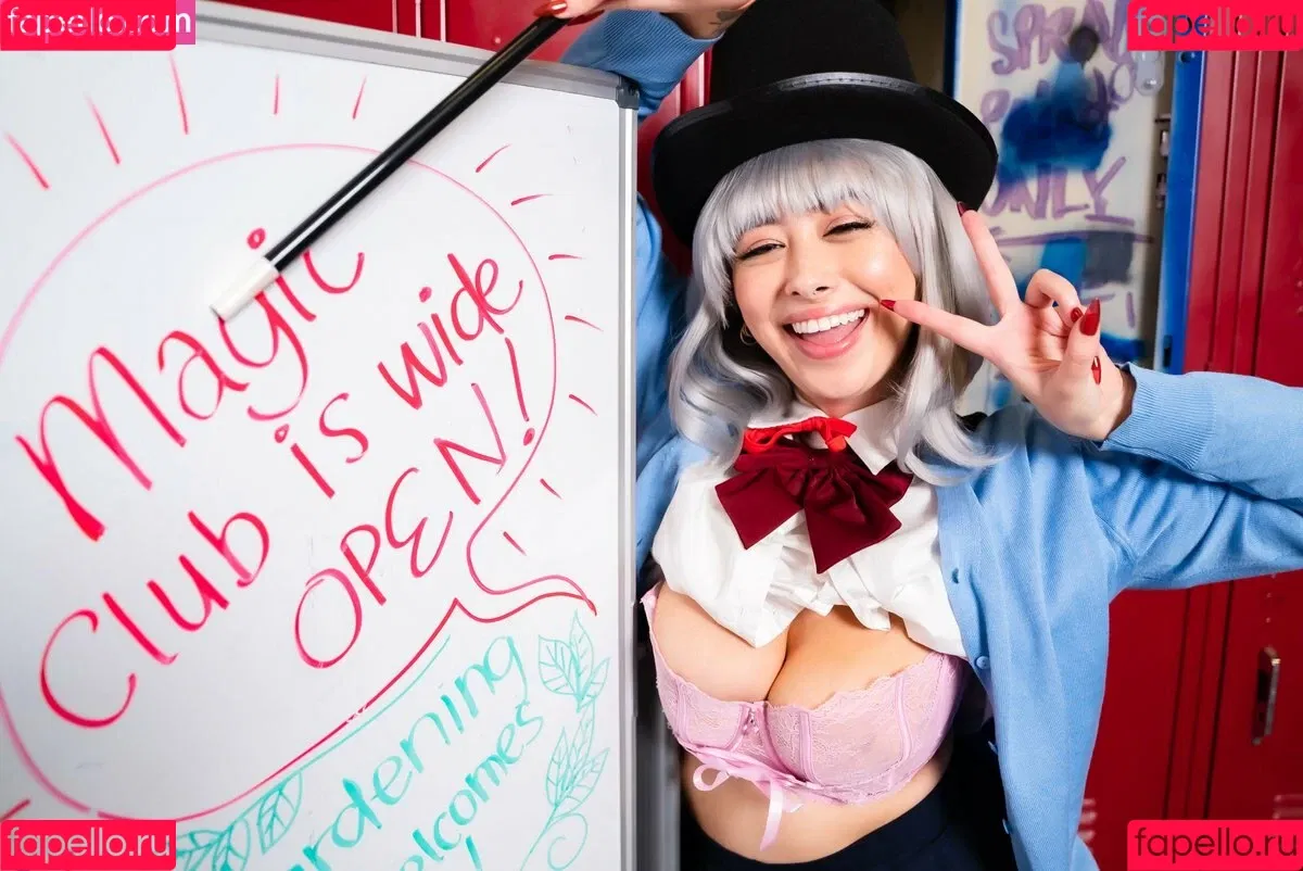 Chloe Surreal / chloesurreal / iamchloesurreal Onlyfans Photo Gallery 