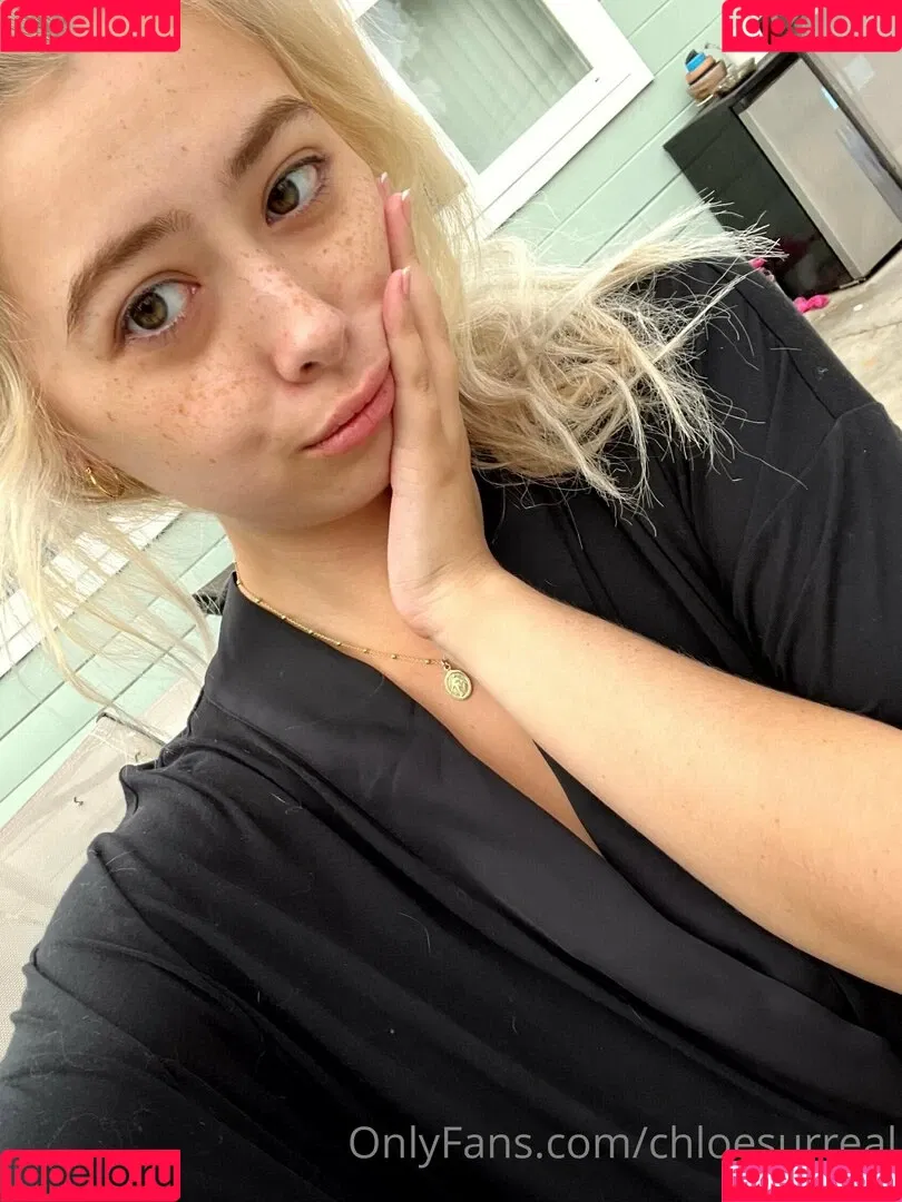 Chloe Surreal / chloesurreal / iamchloesurreal Onlyfans Photo Gallery 