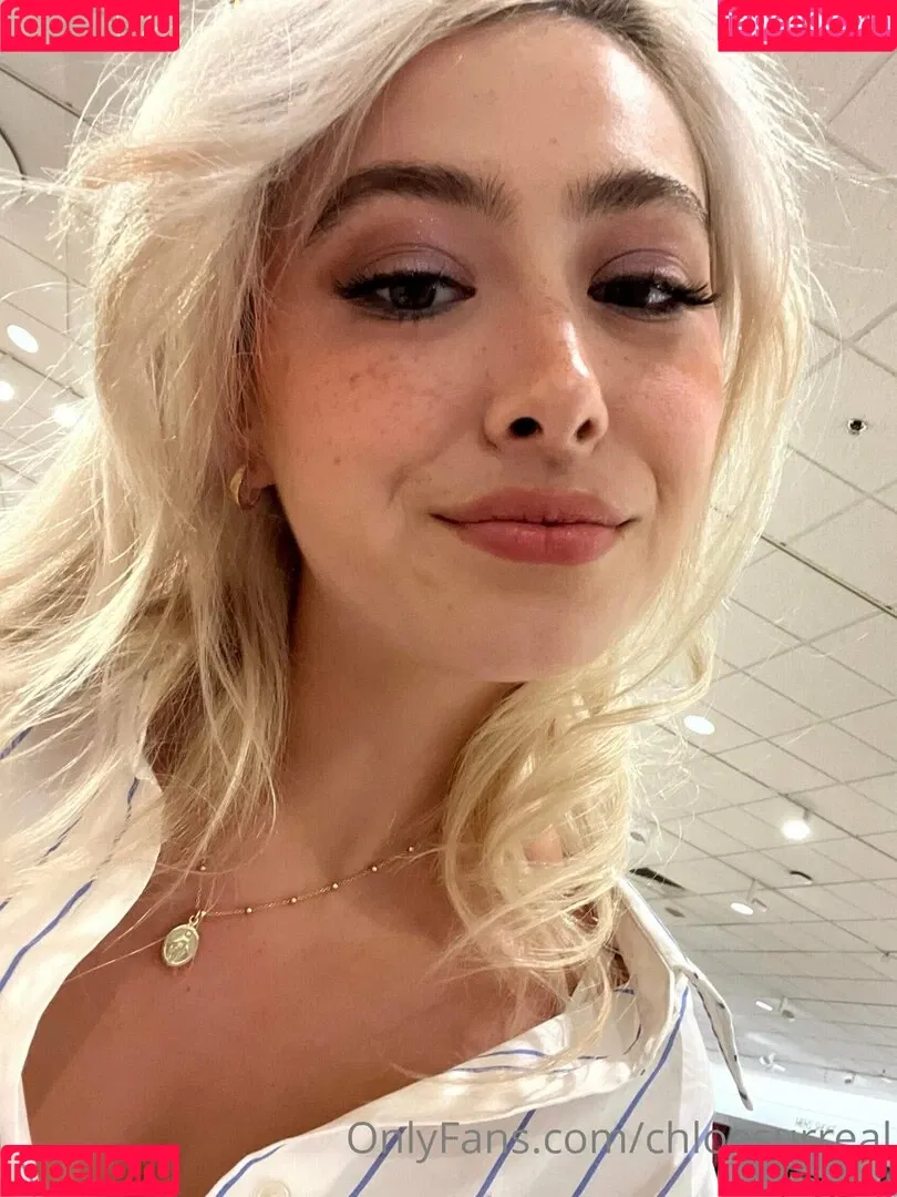 Chloe Surreal / chloesurreal / iamchloesurreal Onlyfans Photo Gallery 