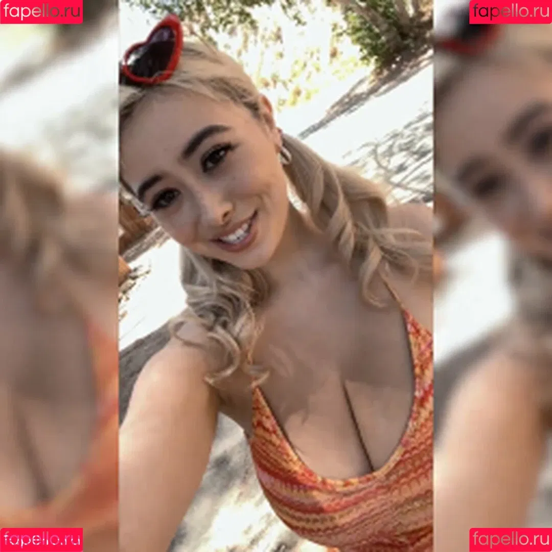 Chloe Surreal / chloesurreal / iamchloesurreal Onlyfans Photo Gallery 