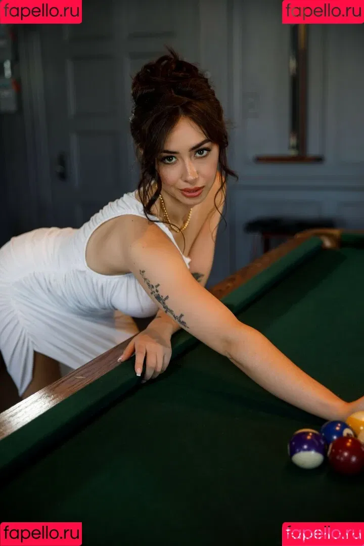 Chloe Surreal / chloesurreal / iamchloesurreal Onlyfans Photo Gallery 