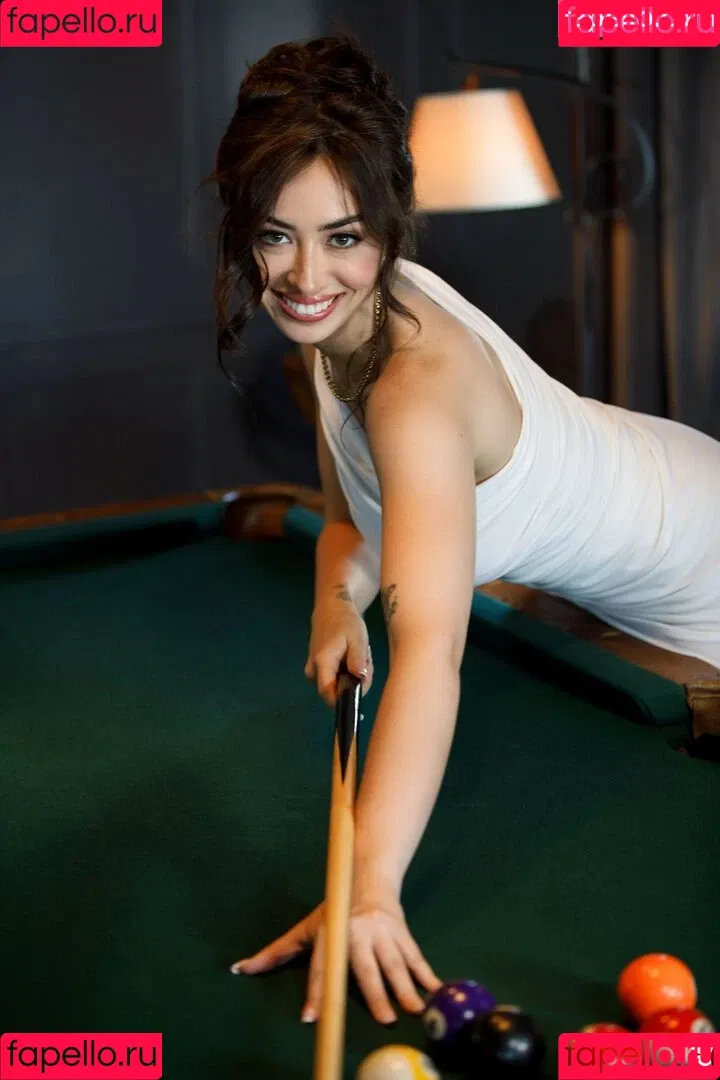 Chloe Surreal / chloesurreal / iamchloesurreal Onlyfans Photo Gallery 