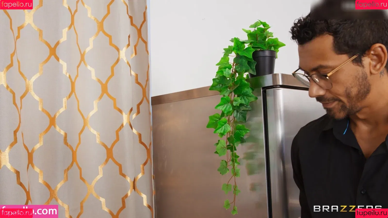 Chloe Surreal / chloesurreal / iamchloesurreal Onlyfans Photo Gallery 