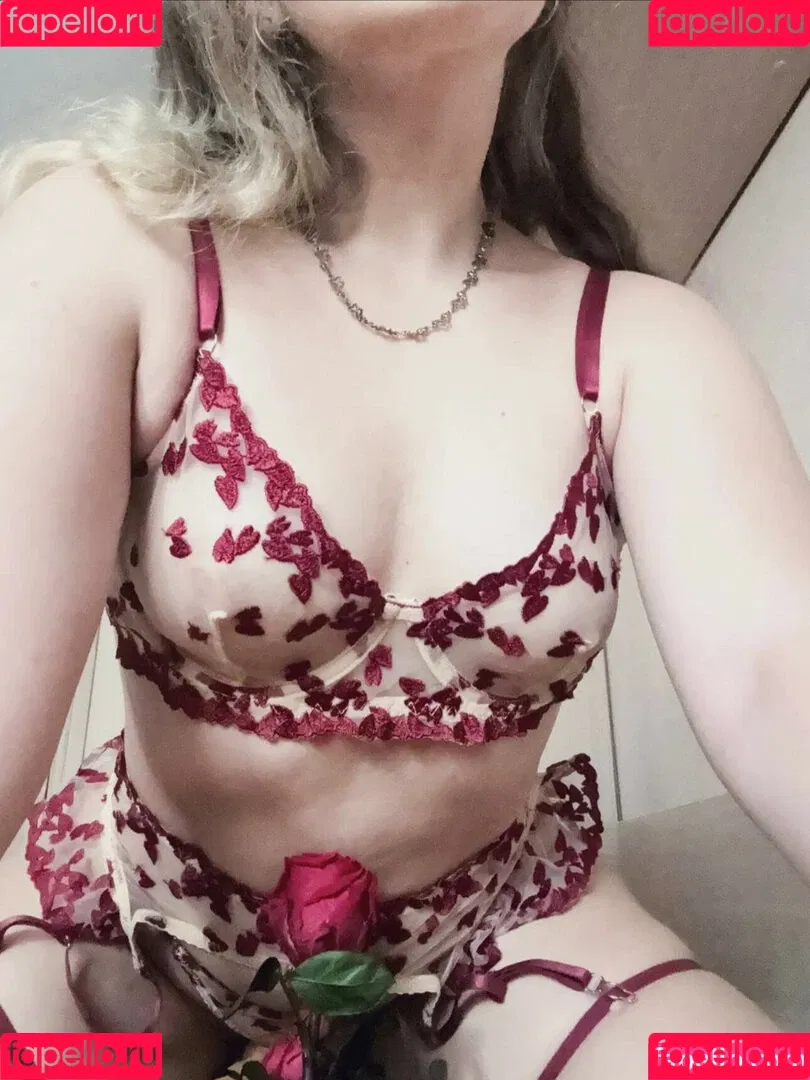 Curly_Decency / user417306662693515264 Onlyfans Photo Gallery 