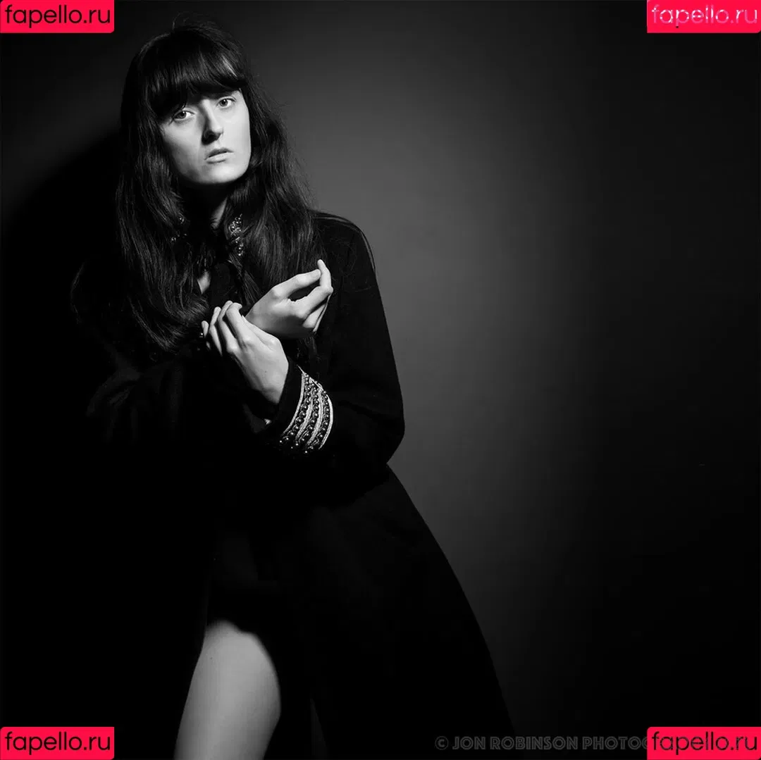 Clara Sinclair / Mangomodel666 / clarasinclairart Onlyfans Photo Gallery 