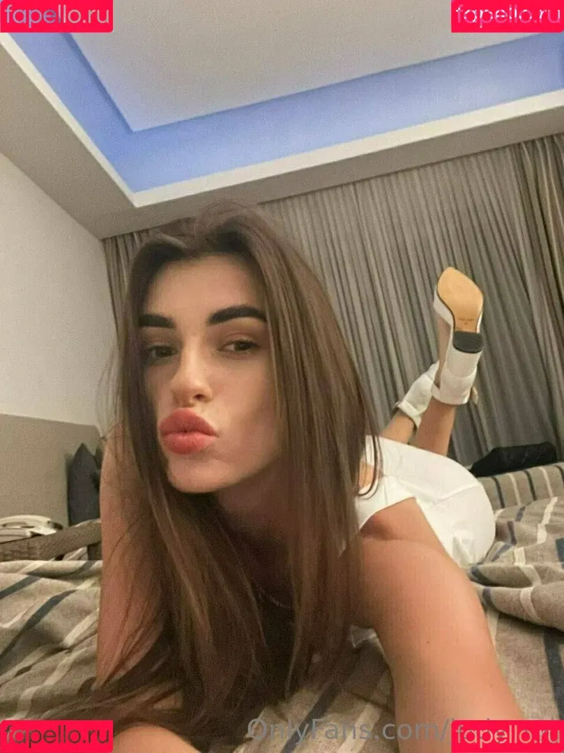 j_mi_cha / judy_mi Onlyfans Photo Gallery 