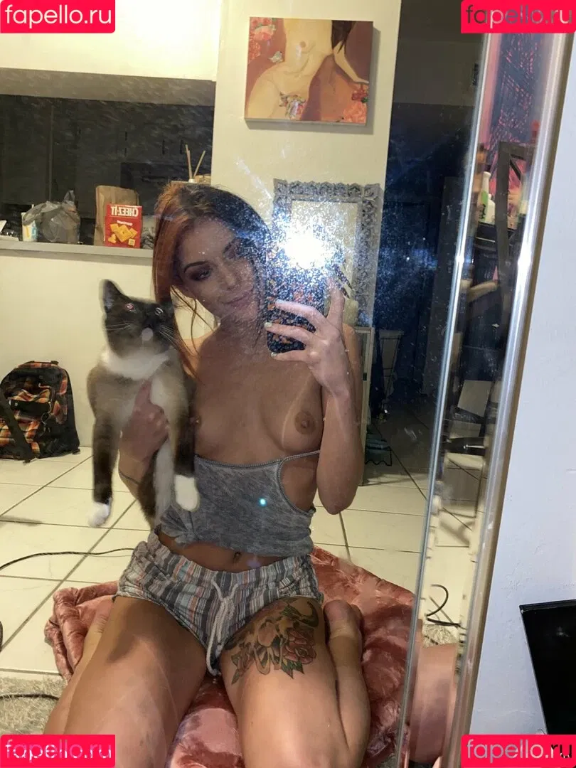 7adygirl / Littleviv / unreligion Onlyfans Photo Gallery 