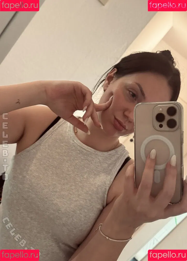 creator / misslou_isa Onlyfans Photo Gallery 