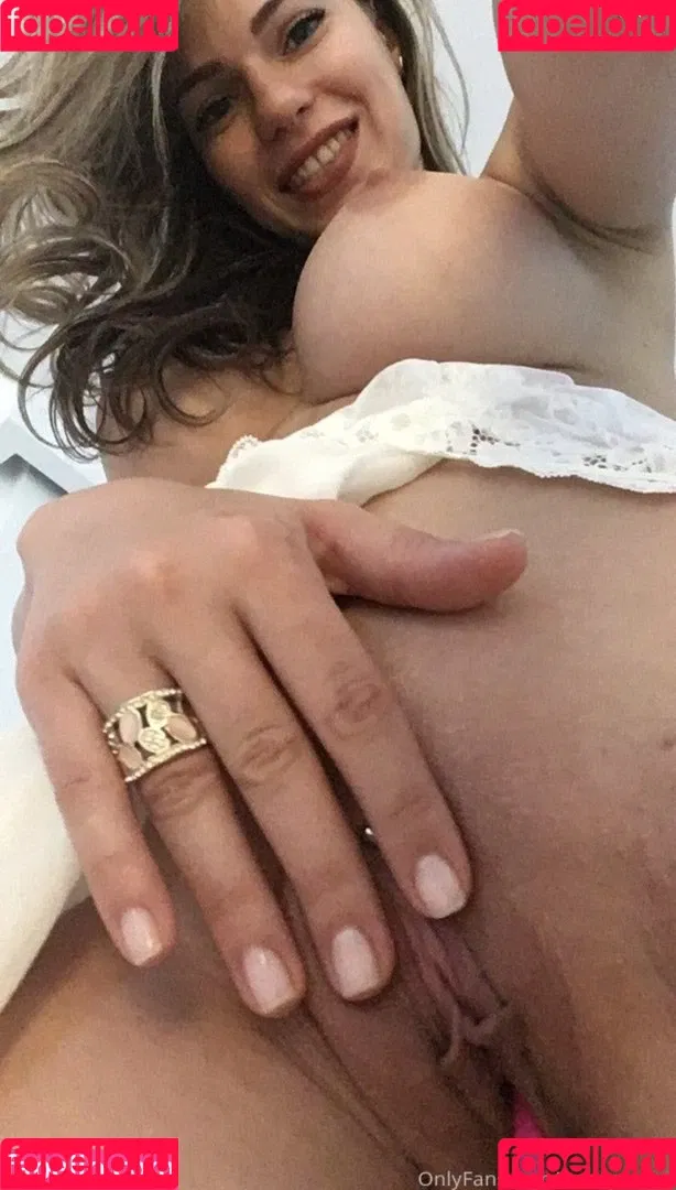 Anne Parker / anneparker / delightful.caprice Onlyfans Photo Gallery 