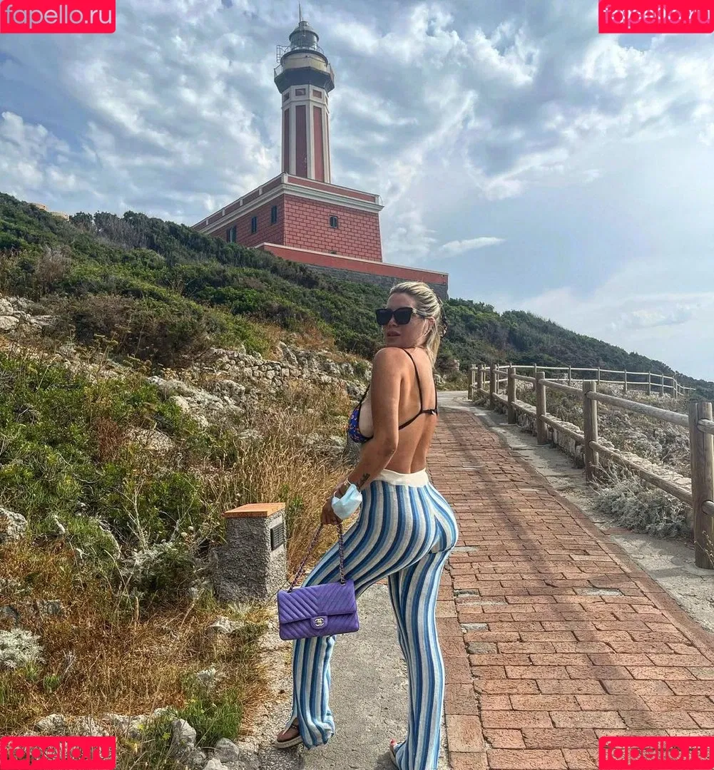 Icardi / Wanda Nara / badbitchwan / wanda_nara Onlyfans Photo Gallery 