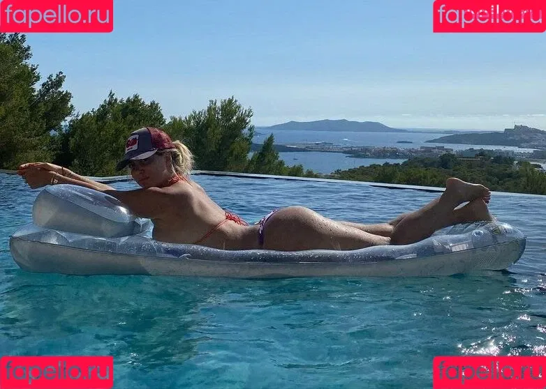 Icardi / Wanda Nara / badbitchwan / wanda_nara Onlyfans Photo Gallery 