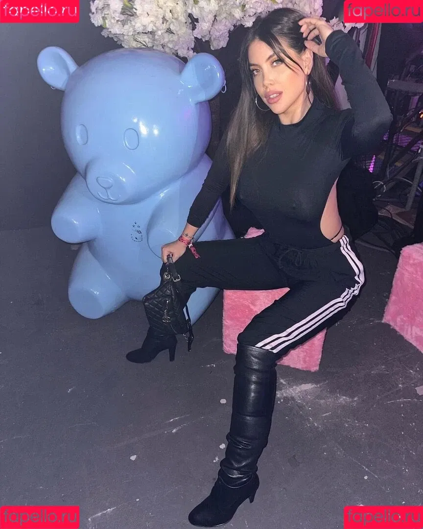 Icardi / Wanda Nara / badbitchwan / wanda_nara Onlyfans Photo Gallery 