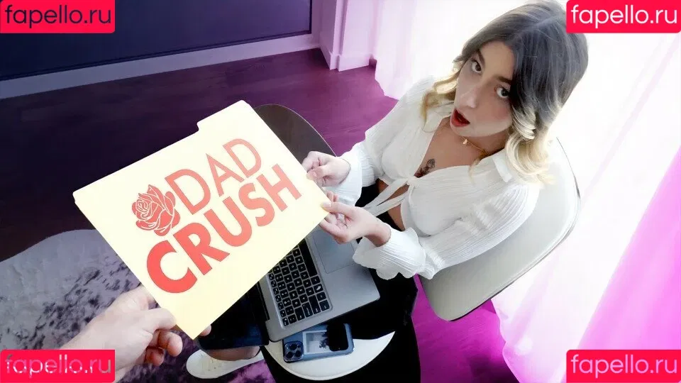 Chanel Camryn / Chanelcamryn / TheChanelCamryn Onlyfans Photo Gallery 