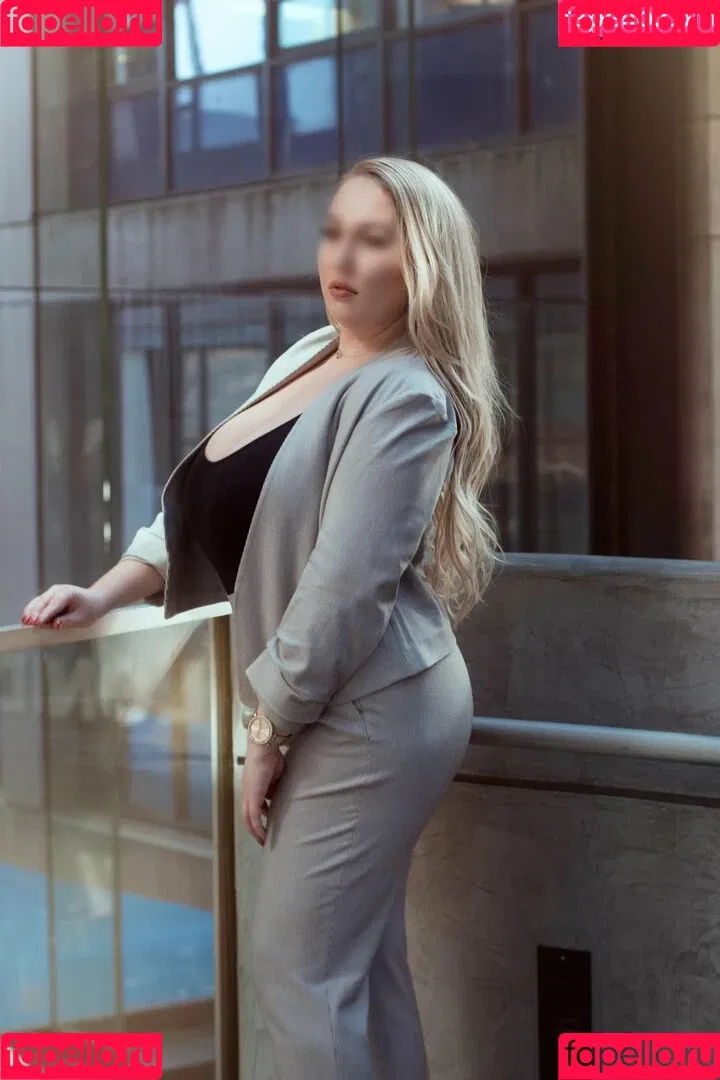 Vanessa Jolie / vanessajolie_ / vanessauncensored Onlyfans Photo Gallery 