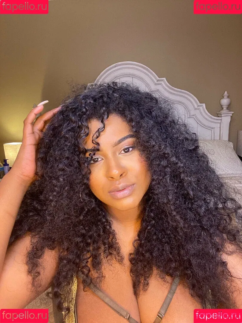 Omi / Omi Stark / OmiStark / justomi Onlyfans Photo Gallery 